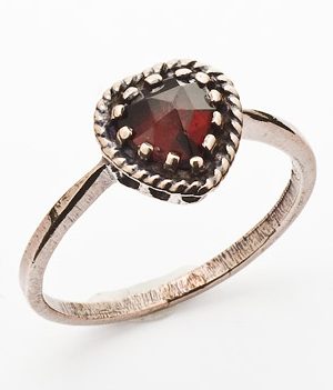 Goettgen Ring Granat 925