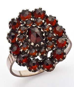 Goettgen Ring Granat 925