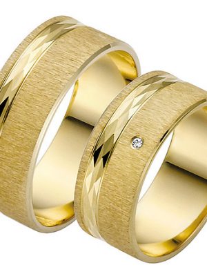 LOVE by Goettgen Trauringe Paar, Gelb 333 Gold, Eheringe, bei Damenring inkl. 1 Brillant