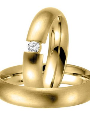 LOVE by Goettgen Trauringe Paar, Gelb 333 Gold, Eheringe, bei Damenring inkl. 1 Brillant