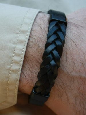 NAHLE Lederarmband "Herren Leder Armband" (1-tlg), aus Echtleder - mit Magnetverschluss für ein bequemes und sicheres verschließen