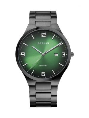 Bering Herrenuhr 15240-728 Titan