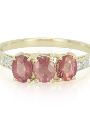 Nicht erhitzter Padparadscha-Saphir-Goldring